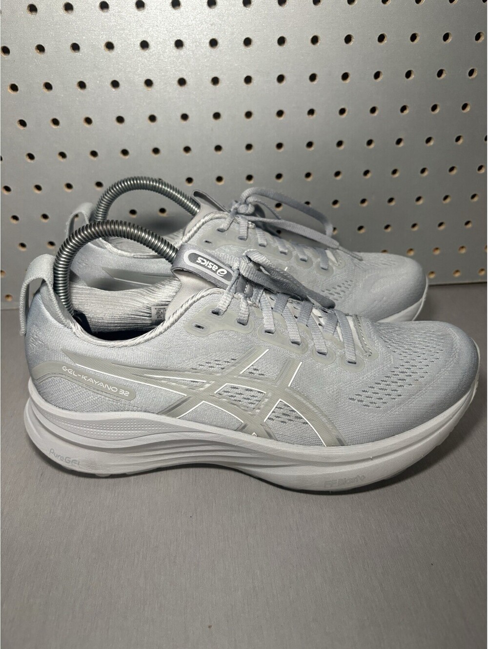 Asics Gel-Kayano 32 Running Shoes Womens Size 8.5 Gray Grey Sneakers Trainers